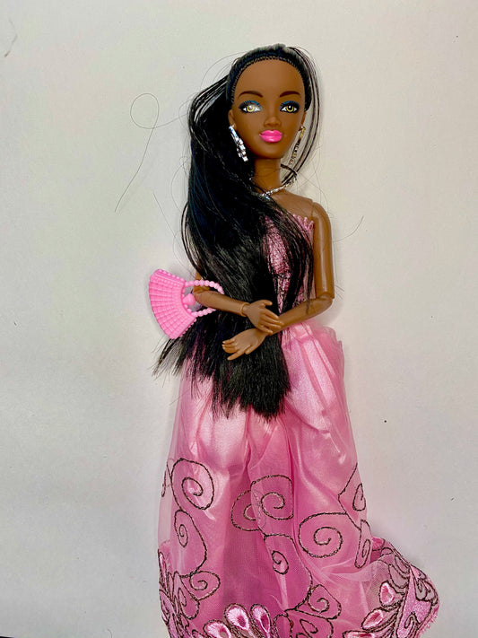 Royal Beauty Doll Samia